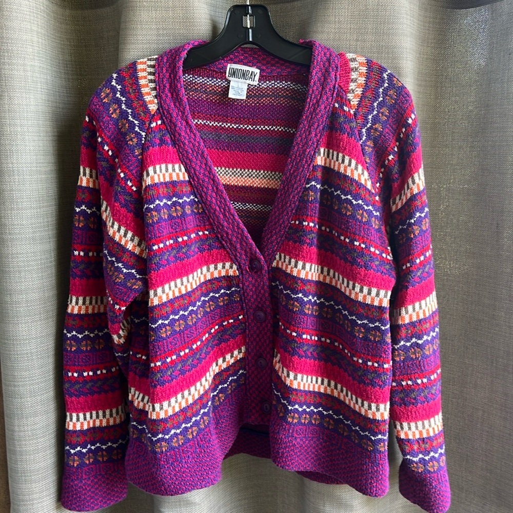 Vintage Unionbay knit Cardigan button sweater. Vibrant color pattern size large